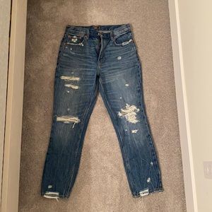 Abercrombie mom jeans